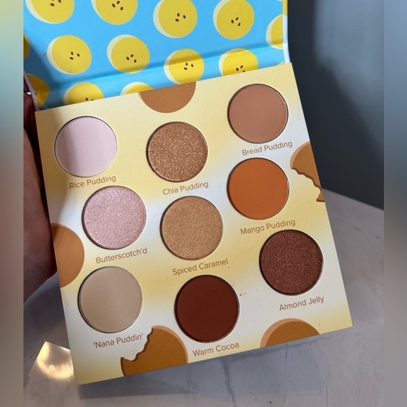 Beauty Bakerie - Proof is in the Puddin’ eyeshadow palette - Picture 3 of 9